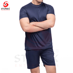 กางเกงขาสั้นสำหรับผู้ชายชุดเสื้อยืดแขนสั้นผ้าคอตตอนโพลีเอสเตอร์สีพื้นชุดวอร์มคอกลมพร้อมกางเกงขาสั้นสำหรับผู้ชายตามสั่ง - Product Image 1