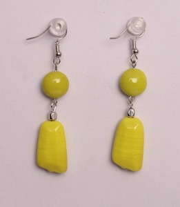 Brand New High Quality Women's Statement Earrings Resin Inlay Heart Shape Handicraft Acrylic Lucite Drop Design Fashionable - Product Image 3