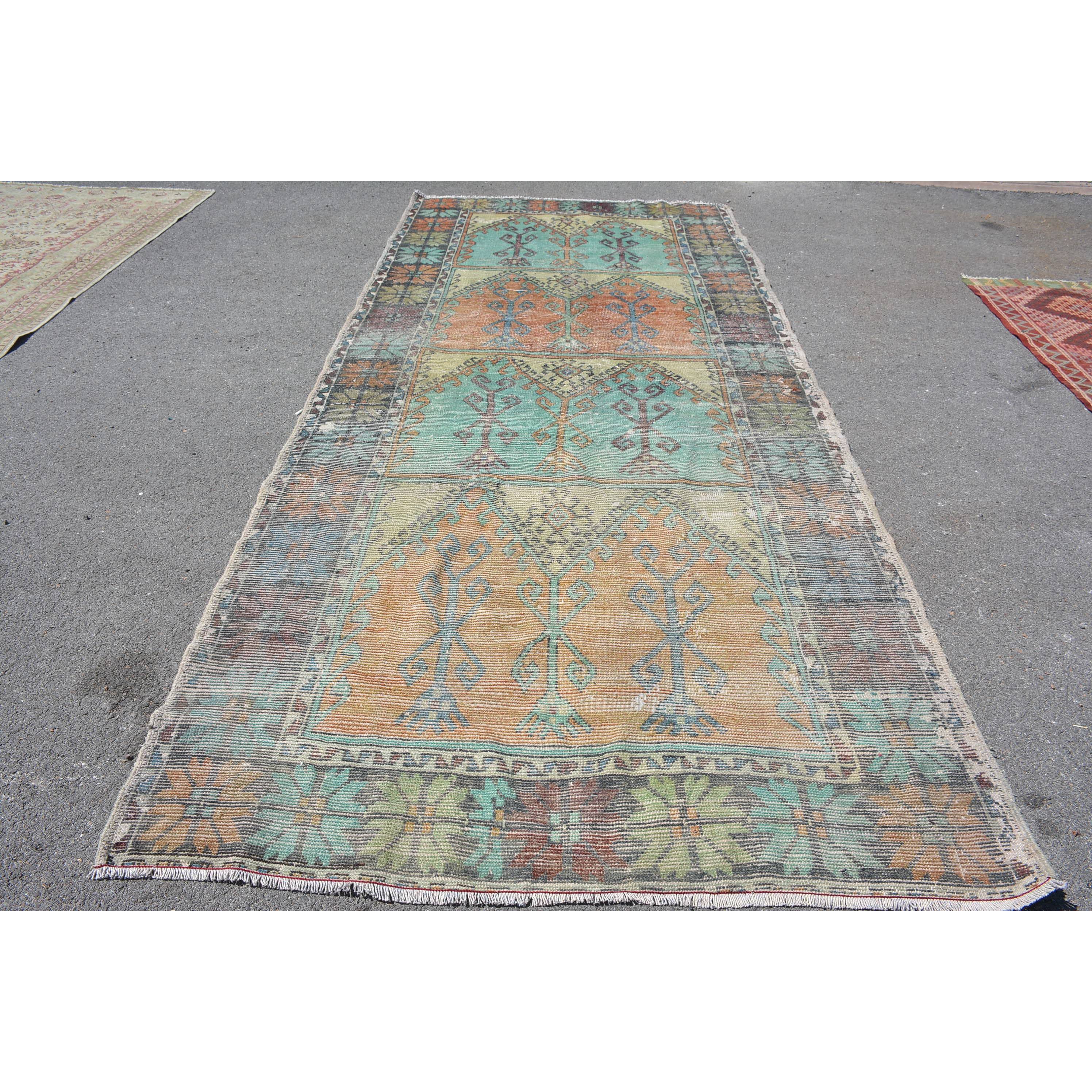 สีเขียว