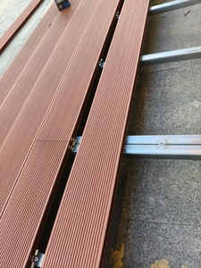 Suministro a granel WPC Decking Outdoor, tableros de cubierta compuestos huecos y sólidos, piso de cubierta al aire libre de larga duración, los mejores precios - Product Image 5