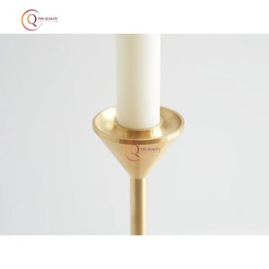 Lot de 2 bougeoirs éclaircissants de différentes tailles en plaqué or, pot à bougie design unique pour la maison et l'hôtel à bas prix - Product Image 3