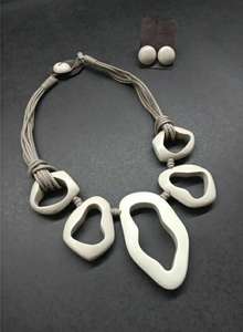 Résine époxy pendentif déclaration accessoires femmes noël mariage bijoux accessoires mode bijoux colliers de haute qualité - Product Image 4