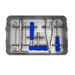 Instrument chirurgical orthopédique pour l'extraction de vis cassées, en acier inoxydable, manuel, certifié MOL, plusieurs tailles - Product Image 1