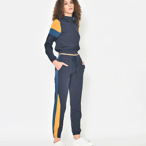 Conjunto Deportivo de Dos Piezas para Mujer, Estilo Hip Hop, Invernal, 100% Algodón, Transpirable, Elástico, Reversible y Ecológico - Product Image 2