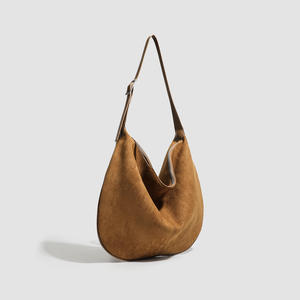Sac à dos de voyage pour ordinateur portable, sac à dos d'école en cuir de vachette rustique, sac à dos vintage pour femmes, sac à dos décontracté pour l'école et les voyages - Product Image 1