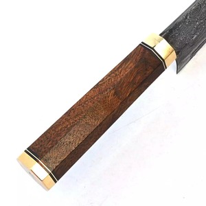 Ensemble de couteaux de chef en acier damas forgés à la main personnalisés avec lame tranchante manche en bois Pakka pour une utilisation quotidienne dans la cuisine Commande minimum 5 pièces - Product Image 4