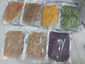 ขนมผลไม้อบแห้งเวียดนาม - มะระขี้นกยั่น แครอท มันฝรั่ง รสเปรี้ยว บรรจุภัณฑ์สุญญากาศแบบขายส่งจากเวียดนาม WA 0084 909 270 406 - Product Image 2