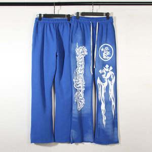 Conjunto de chándal de vellón apilado unisex de alta calidad con logotipo personalizado para hombre, sudadera recortada con capucha, pantalones de chándal acampanados, logotipo de posición en la cintura - Product Image 3