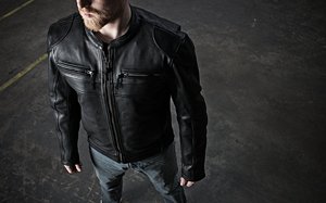 Nuevo Chaleco de cuero de motocicleta profesional para hombre 2025, chaleco de motorista de piel de vaca de cuero negro perforado con logotipo personalizado al por mayor - Product Image 5