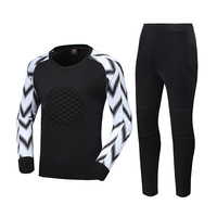Ensemble de gardien de but de football personnalisé en gros : maillot rembourré à manches longues et pantalon, imprimé par sublimation, couleur personnalisée, équipement de gardien de but de football