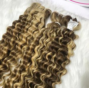 DHL Western FEDEX OEM Argent Poule TNT PCS EMS Grand Stock Coloré Piano Vague Profonde Cheveux Artificiels Synthétiques Vente en Gros - Product Image 1