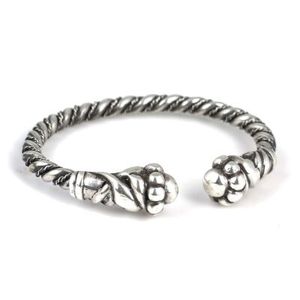 925 Sterling <b>Silver</b> Burmese <b>Bracelet</b> with Leaf and Ball Pattern Fashionable <b>Bangles</b> - Product Image 1