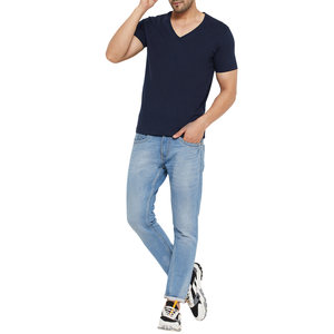 Chemise à col en V pour homme-Design moderne, léger et élégant, idéal pour les temps chauds, offre un look polyvalent, idéal pour les achats en gros - Product Image 4