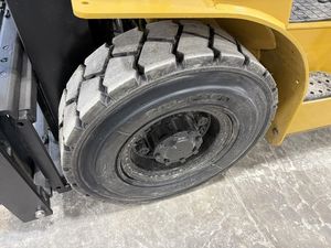 2002 pour chariot élévateur CAT GP25K Original 5 tonnes en excellent état prêt pour un travail immédiat - Product Image 6