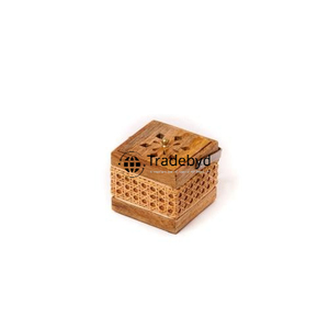 Quemador de incienso de madera árabe para Bakhoor y entusiastas de la fragancia Pieza de regalo y coleccionable ideal de Tradebyd - Product Image 2