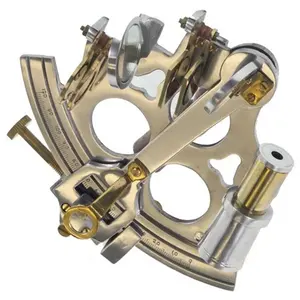 Sextant vintage authentique et lourd avec boîte en bois, en laiton brillant, style marin ancien - Product Image 5