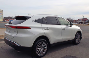 Vehículos Usados de Segunda Mano, Ven-za Limited 2022, SUV 4x4 (2.5L 4 cilindros híbrido gasolina/eléctrico CVT), Listos para Envío Rápido - Product Image 2