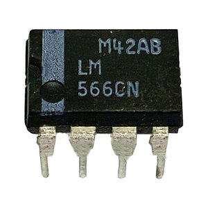 Oscilador Controlado por Voltaje - Product Image 1