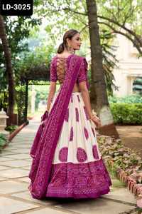 Ropa étnica india Tussar Silk con estampado de Bandhej Lehenga Choli con estampado de Bandhej con borde de encaje Gotta Patti Fancy Dupatta - Product Image 5
