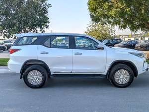 Nuevo/Usado 2023 Toyota Fortuner Gasolina TRANSMISIÓN AUTOMÁTICA SUV - Product Image 2