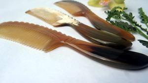 Peines de Cuerno Modernos, Pulidos y Duraderos para Cabello Rizado, Color Natural de Alta Calidad a un Precio Razonable - Product Image 2