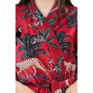 Kimono de Terciopelo de Lujo para Mujer, Talla Única, Reversible, con Estampado Floral y Animal, Forro de Seda, Bata Suave con Cordón para Novias - Product Image 2