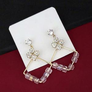 Boucles d'oreilles pendantes Urthn Fashion Crystal Stone avec plaqué or 1315830D Dangler - Product Image 1