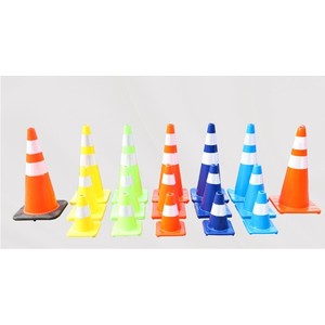 Cône de signalisation routière réfléchissant en PVC de 90 cm avec base noire – Équipement de sécurité routière en gros - Product Image 2