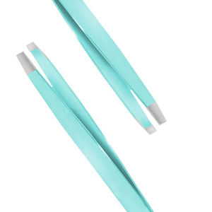 Pinzas para Cejas de Acero Inoxidable de Diseño Personalizado de Alta Calidad KAAMIR INSTRUMENTS, Punta Puntiaguda de Grado Profesional, Ecológicas y Ligeras - Product Image 3