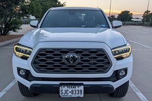 Auto Usado Confiable, Toyota Tacoma TRD Off-Road Doble Cabina 4x4, Año 2022 - Product Image 1