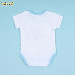 ชุดรอมเปอร์เด็กผู้ชายฤดูร้อนแบบขายส่ง ODM สีฟ้าแต่งลายสัตว์ ผ้าฝ้าย 100% แขนสั้น ติดกระดุมแป๊ก ได้รับมาตรฐาน OEKO-TEX - Product Image 6