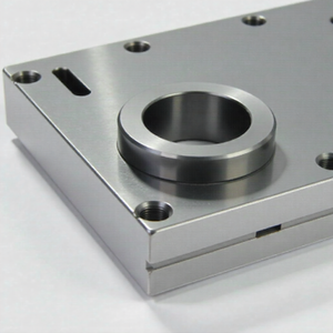 บริการเครื่องจักรกลซีเอ็นซีอุตสาหกรรมและระบบอัตโนมัติ | ชิ้นส่วนที่มีความแม่นยำตามสั่งในโลหะและพลาสติก - Product Image 2