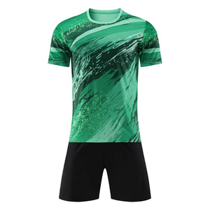 Proveedor de Uniformes de Fútbol Personalizados para Adultos Unisex, Conjunto de Camiseta y Pantalones Cortos de Alto Rendimiento, Tejido Transpirable de Secado Rápido, Anti-UV para Clubes - Product Image 5