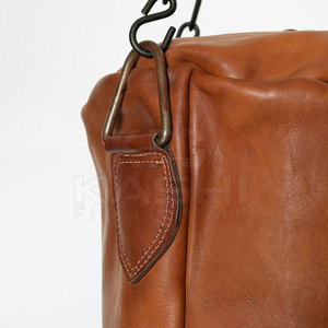 Sac de frappe robuste en cuir de qualité supérieure avec remplissage de sable pour l'entraînement de boxe, le fitness, l'endurance et la technique - Product Image 5