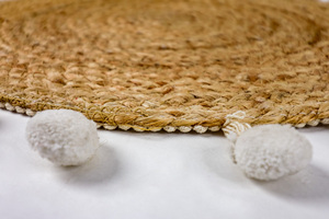 Salvamanteles Redondo de Algodón Tejido a Mano Ecológico para Mesa de Comedor, Acento Moderno para Decoración Natural del Hogar - Product Image 2
