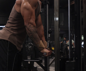 Premium Quality Cross-fit Powerlifting Custom Wrist <b>Straps</b> Gym Workout Deadlifting Training Genuine Leather Weight <b>Lifting</b> <b>Strap</b> - Product Image 2