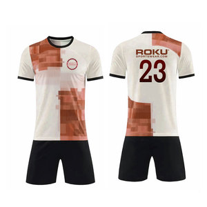 Uniforme de football personnalisé de haute qualité pour adultes, vêtements de sport en polyester de grande taille, nom de l'équipe, logo direct du service OEM, couleurs personnalisées - Product Image 1