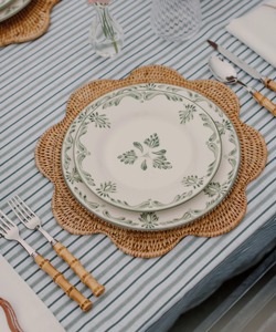 ที่รองจานหวายทรงเปลือกหอยผลิตภัณฑ์จากธรรมชาติเป็นมิตรต่อสิ่งแวดล้อมผลิตจากเวียดนามแผ่นรองจานทอขายส่งทันสมัย - Product Image 5