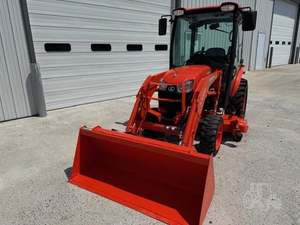 2019 para KUBOTA B2650HSDC Tractor usado - Product Image 4
