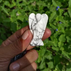 Wholesale Premium Quality Red Aventurine Angle Gemstone for Office Home Decoration from India - Product Image 3