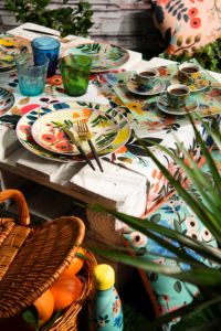 Durable Porcelain Set 6-pcs Round Multicolor Espresso Coffee Cups with Saucers 9 cl (3 oz) Decal Flower Design Excelsa - Product Image 4