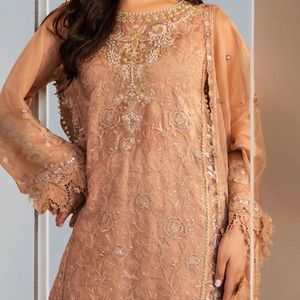 Vente en gros de femmes prêt-à-porter ensemble de costume décontracté élégant haut à manches longues et pantalon pour le travail et les voyages tissu doux confortable - Product Image 2