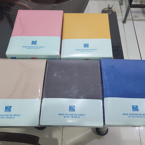 Factory Price Wholesale Rates 100% Cotton Customized Bedding <b>Sheet</b> House Linens Logo Designs Pakistani <b>Waterproof</b> Washable - Product Image 3