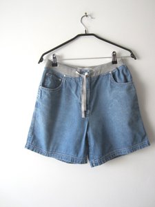 กางเกงยีนส์ขาสั้นทรงวินเทจ - Product Image 4