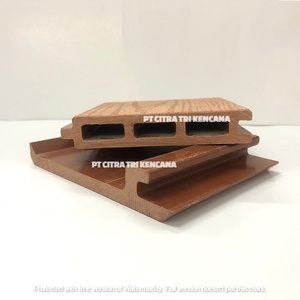 Dây lớp phủ máy nhôm WPC pinewood Bột nguyên liệu để làm PVC/WPC Board tầng xây dựng cho kericho Kenya - Product Image 3