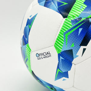 เทคโนโลยีกระเพาะลมแบบจำกัด น้ำหนักสมบูรณ์แบบ คุณภาพเยี่ยม ลูกฟุตบอลไฮบริด PVC เย็บด้วยเครื่อง ทนทานสำหรับการฝึกซ้อม - Product Image 4