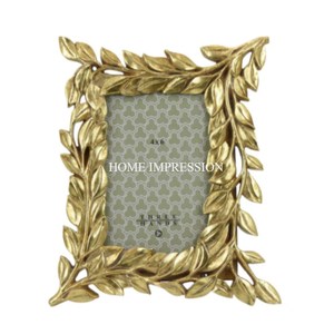 Handcrafted Vintage <b>Metal</b> <b>Photo</b> <b>Frame</b> With Classic Design And Intricate Patterns Perfect For Showcasing Cherished Memories - Product Image 5