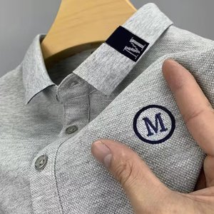 เสื้อโปโลผ้าฝ้าย100เปอร์เซ็นต์สำหรับผู้ชายเสื้อกอล์ฟทรงสลิมฟิตออกแบบโลโก้ของคุณเอง - Product Image 3