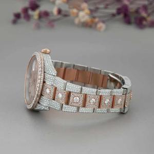 นาฬิกาหรูหราพรีเมียมประดับเพชรโมอิสซาไนต์เต็มเรือน ตัวเรือนโรสโกลด์ หน้าปัดเงางาม สายนาฬิกาแบบควอตซ์ สำหรับผู้ชาย เครื่องประดับแฟชั่นฮิปฮอป - Product Image 4