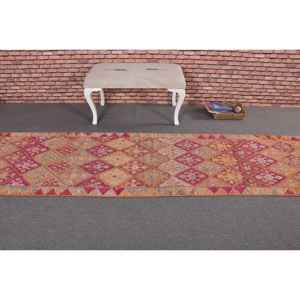 Alfombra Turca, Alfombra Vintage de 2.5x11.5 pies, Alfombra de Lana a Cuadros Rojos - Product Image 3